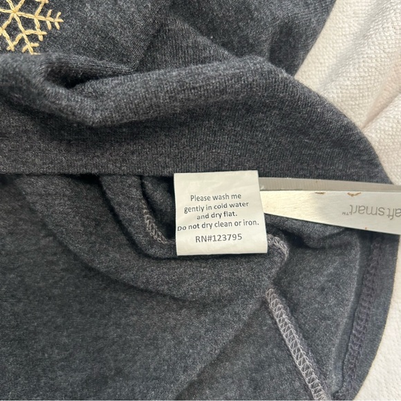 Alp N Rock Apres Ski Embroidered Top - Picture 10 of 10